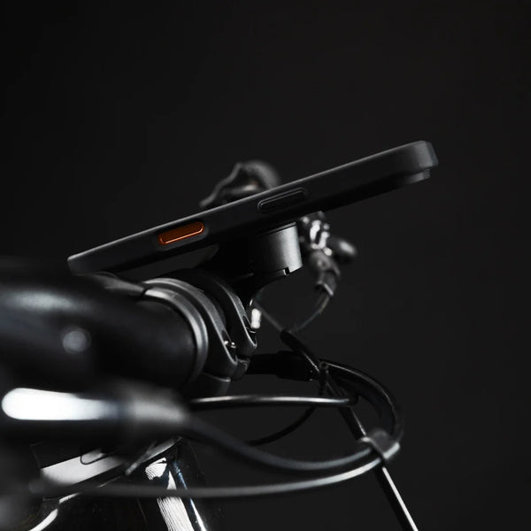 Low-profile handlebar mount for everyday riding